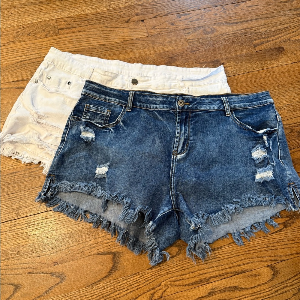 Denim Distressed Fray Hem Shorts - Blue and White